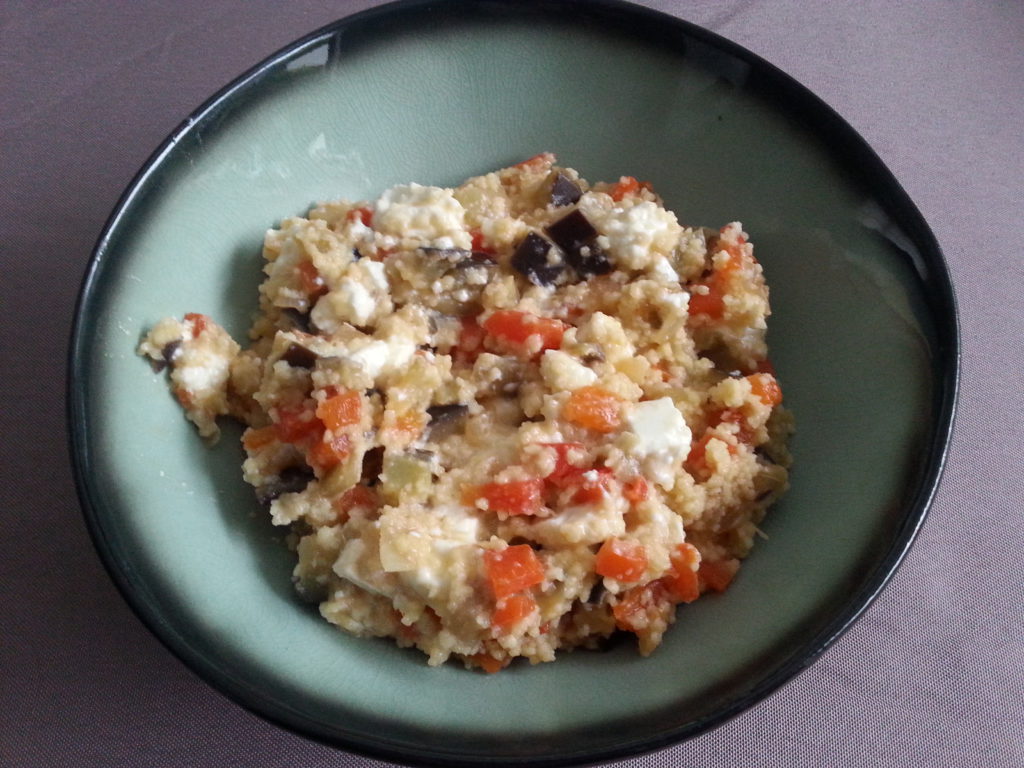 Couscous met aubergine, rode paprika en feta DiEet.be